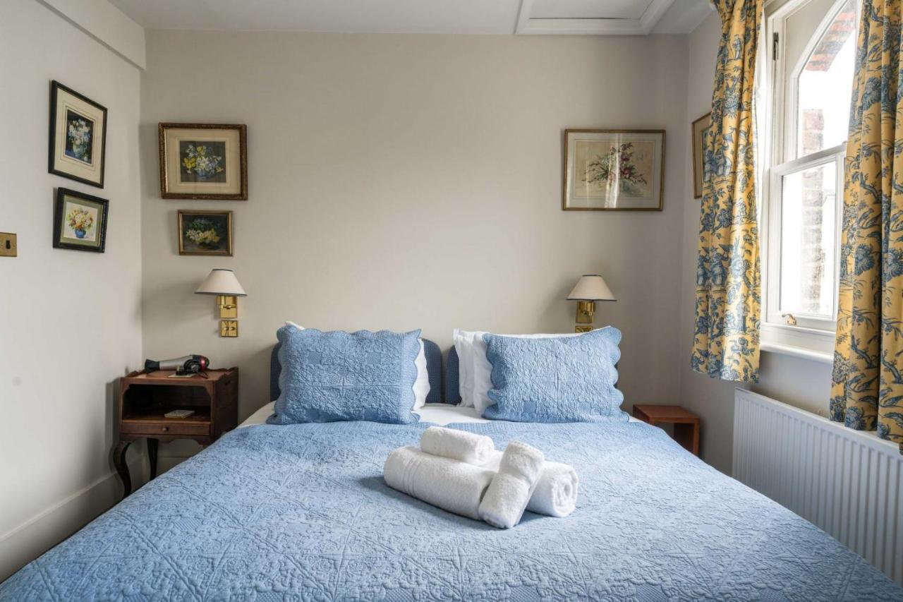 Charming 2Bd Garden House - Hammersmith London Exterior photo