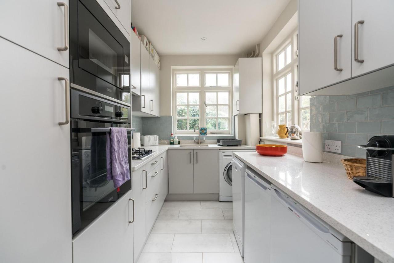 Charming 2Bd Garden House - Hammersmith London Exterior photo